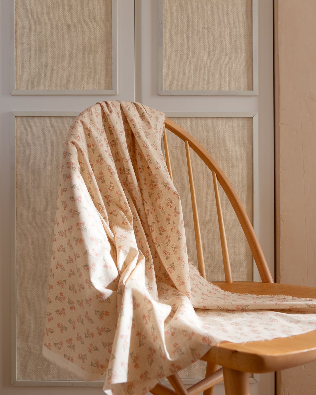 Sunlit Flowers (Apricot)-ローン