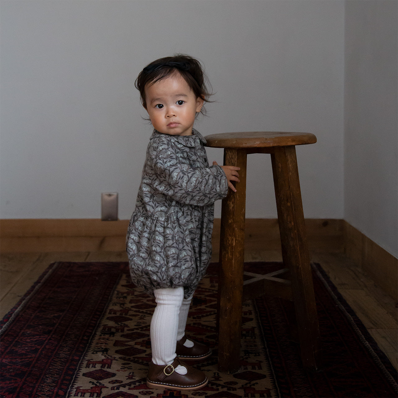 Round collar rompers
